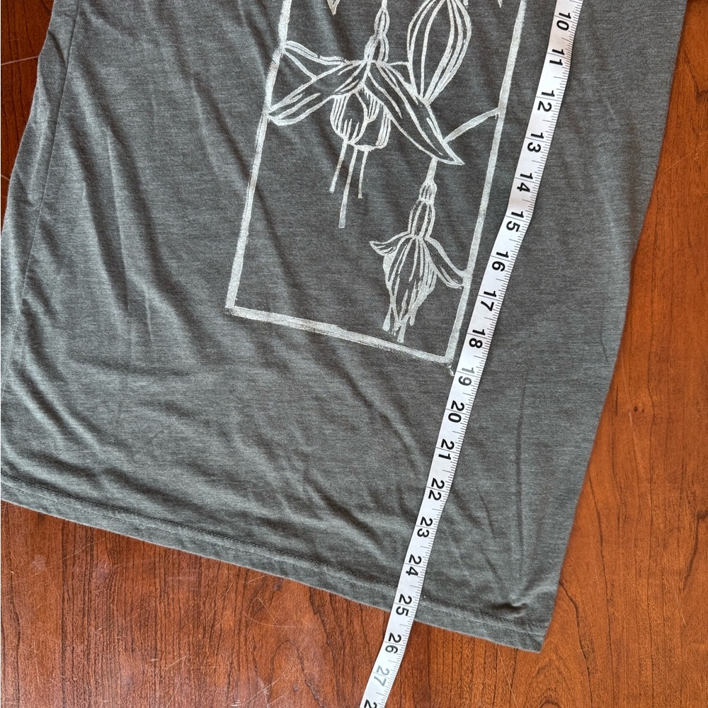 Block Printed Fuschia Plant Green T-Shirt XS - Artwear - Picture 6 of 7